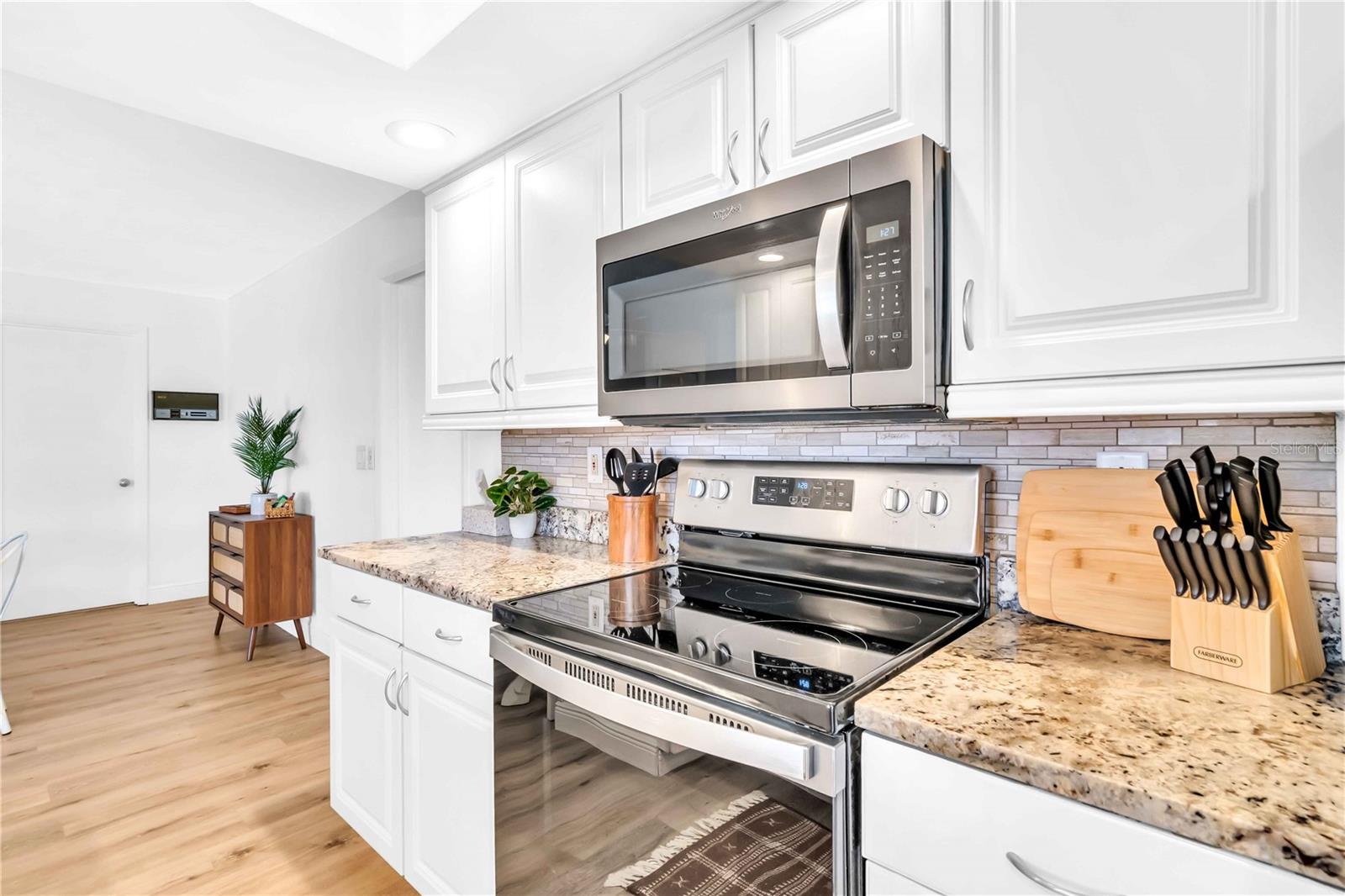 2921 CAPTIVA DR — photo 23
