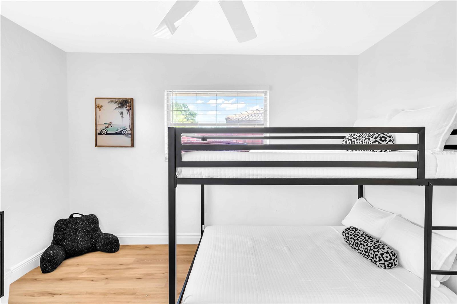 2921 CAPTIVA DR — photo 35