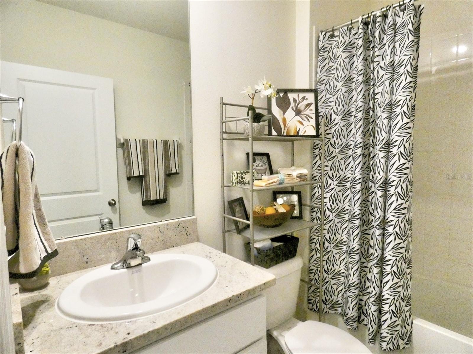 17014 OVAL RUM DR — photo 25