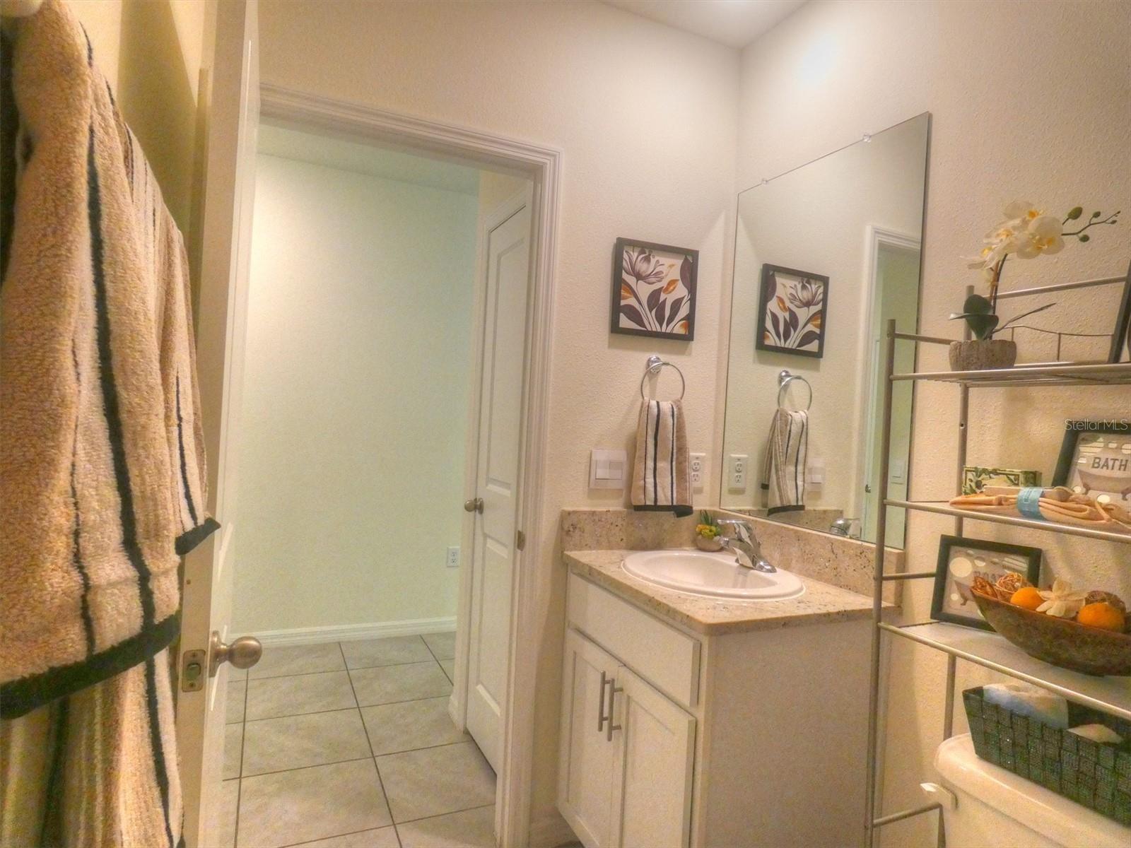 17014 OVAL RUM DR — photo 23