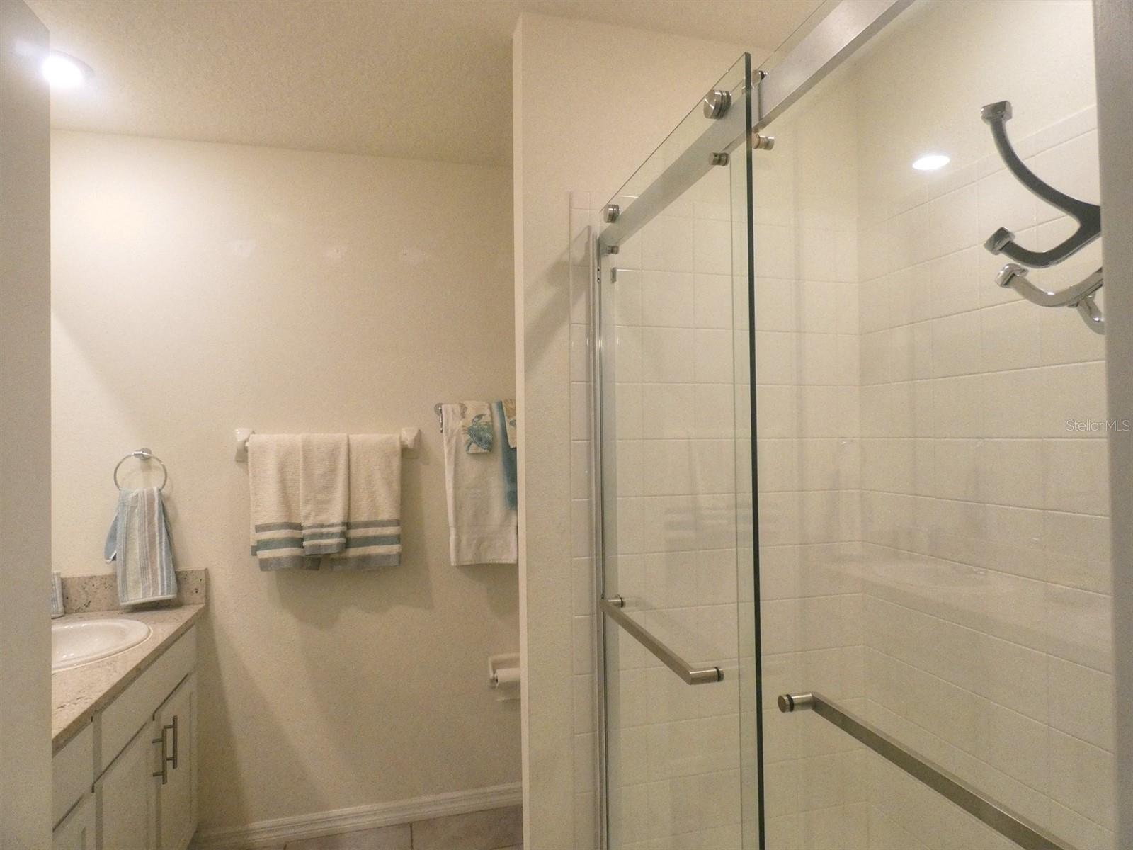 17014 OVAL RUM DR — photo 17