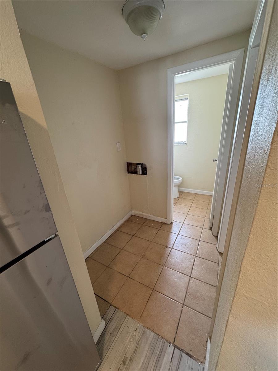 2111 FORKED CREEK DR — photo 5