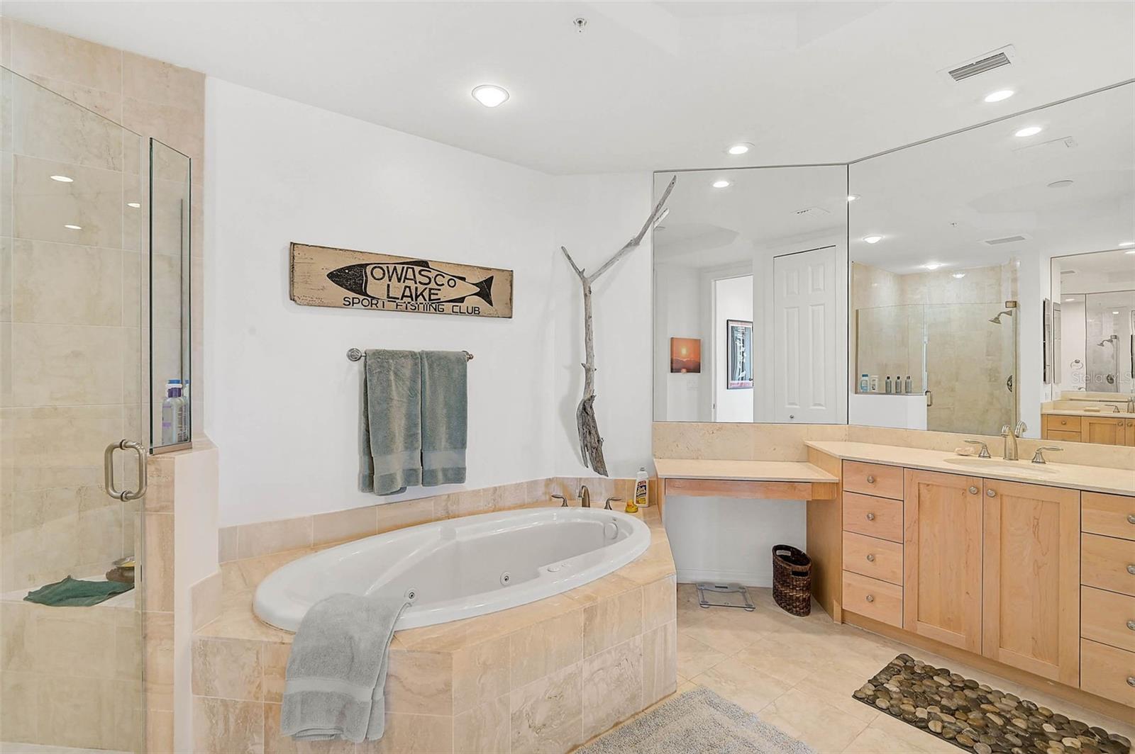 3603 N POINT RD #702 — photo 20