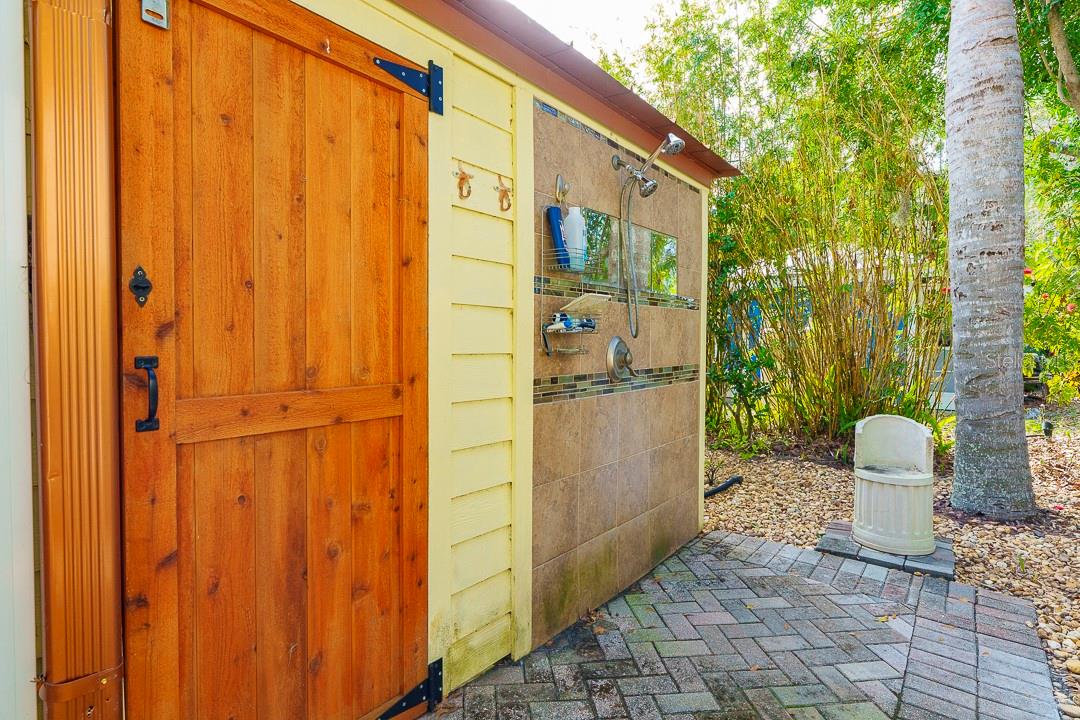 6841 AMANDA VISTA CIR — photo 17
