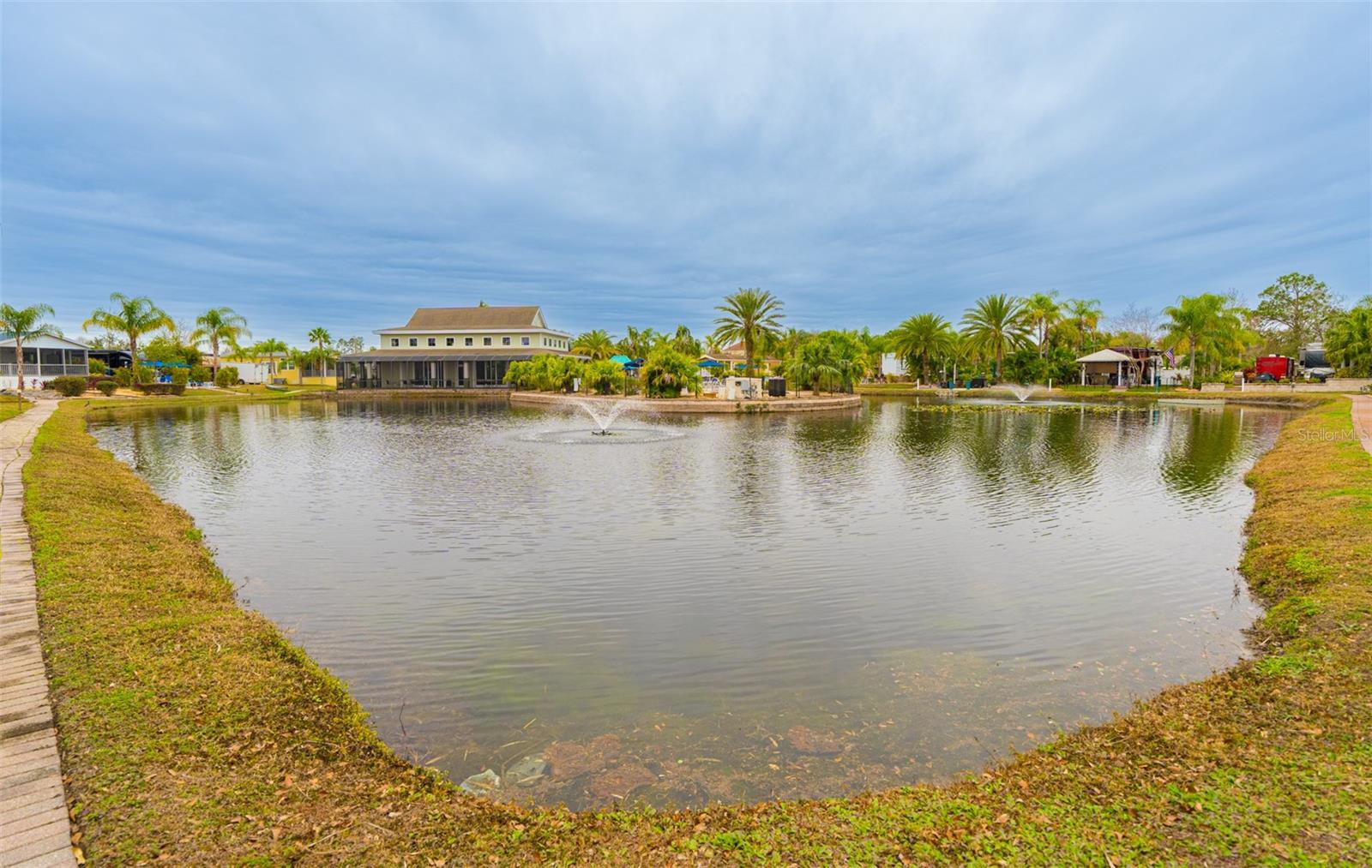 6841 AMANDA VISTA CIR — photo 46