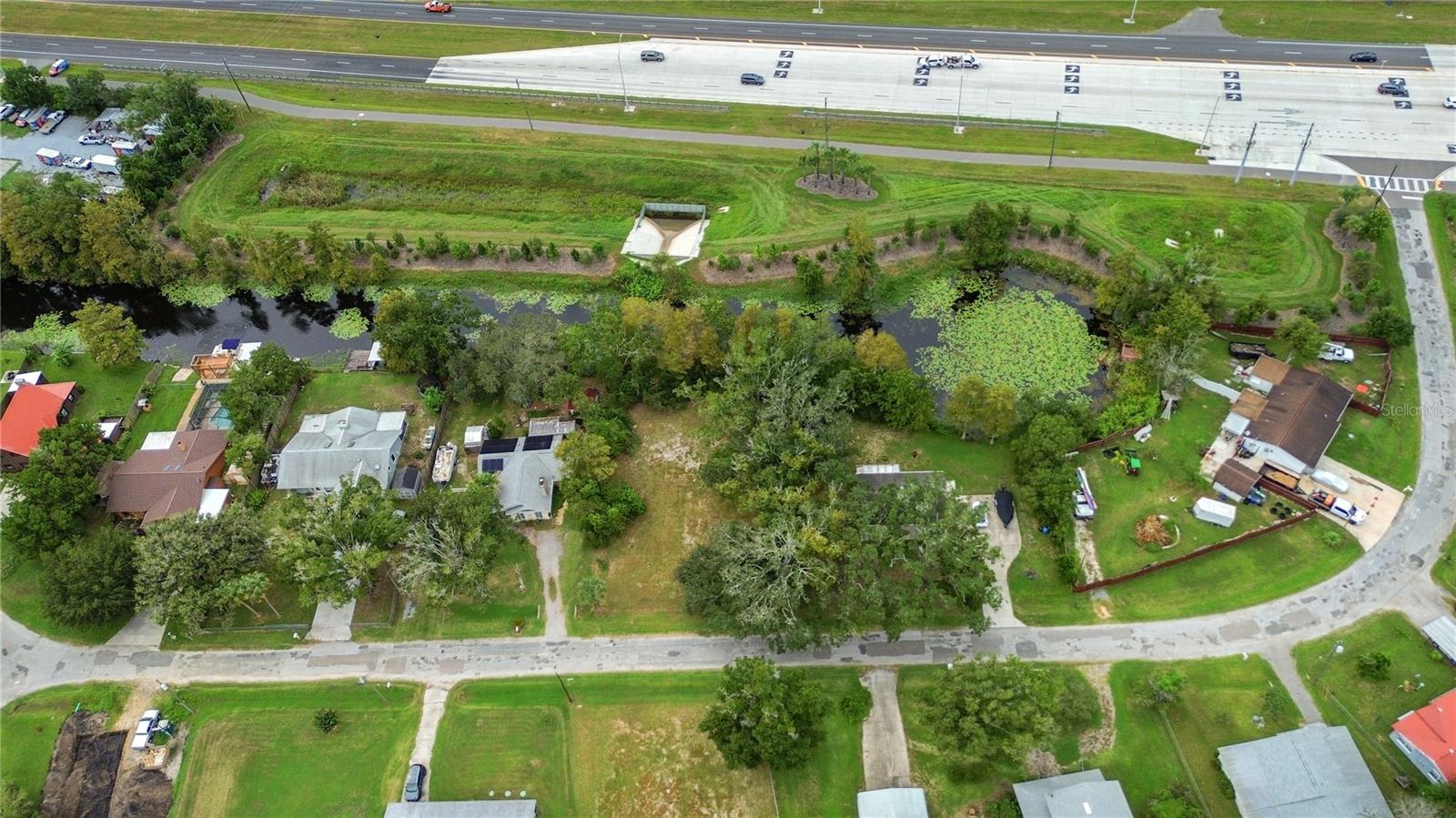 11123 LAKE SHORE DR — photo 3