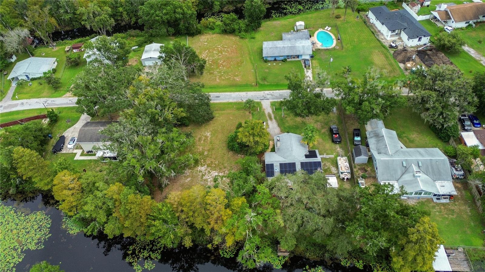 11123 LAKE SHORE DR — photo 10