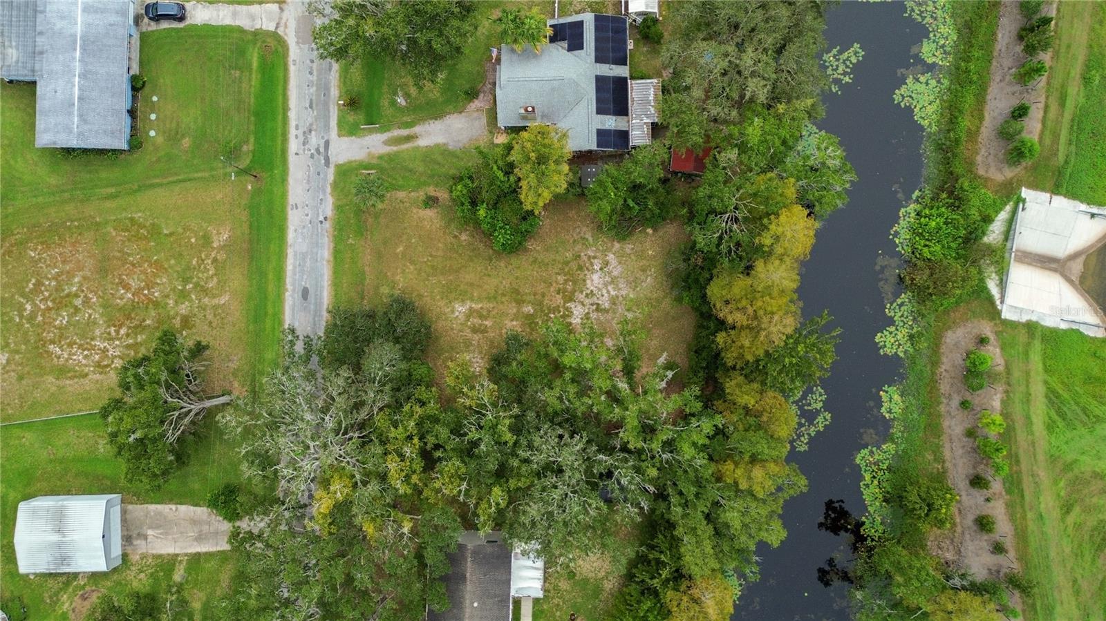 11123 LAKE SHORE DR — photo 12