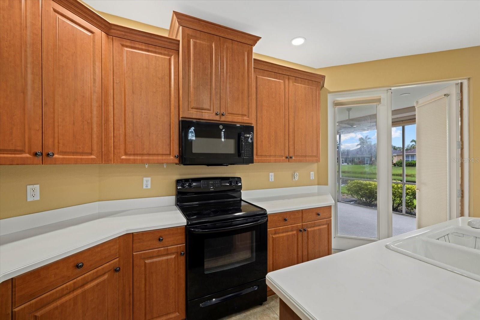 4331 TURNBERRY CIR — photo 12