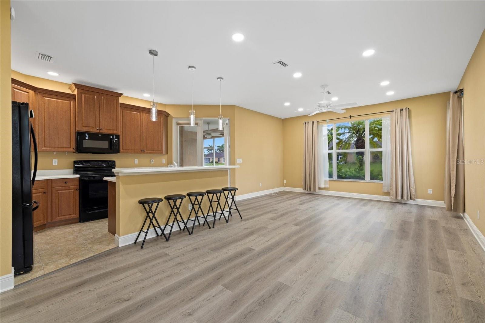 4331 TURNBERRY CIR — photo 5