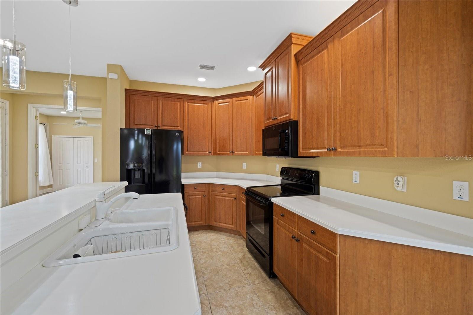 4331 TURNBERRY CIR — photo 10