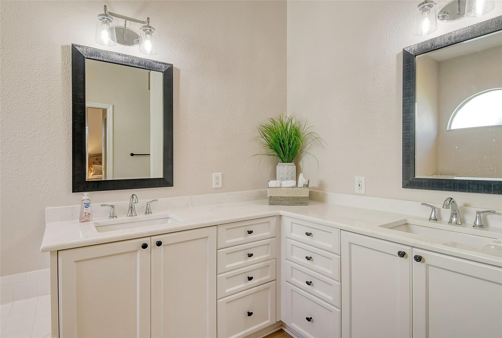 6738 PLEASANT HILL RD — photo 34