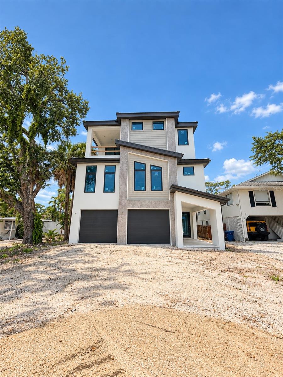 4903 COMMONWEALTH DR — photo 3