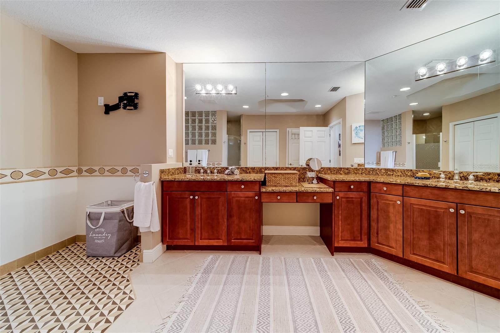 17745 GULF BLVD #303 — photo 37