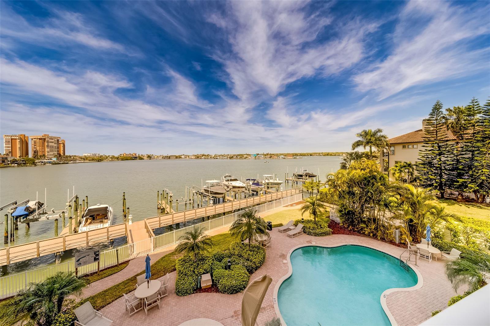 17745 GULF BLVD #303 — photo 58