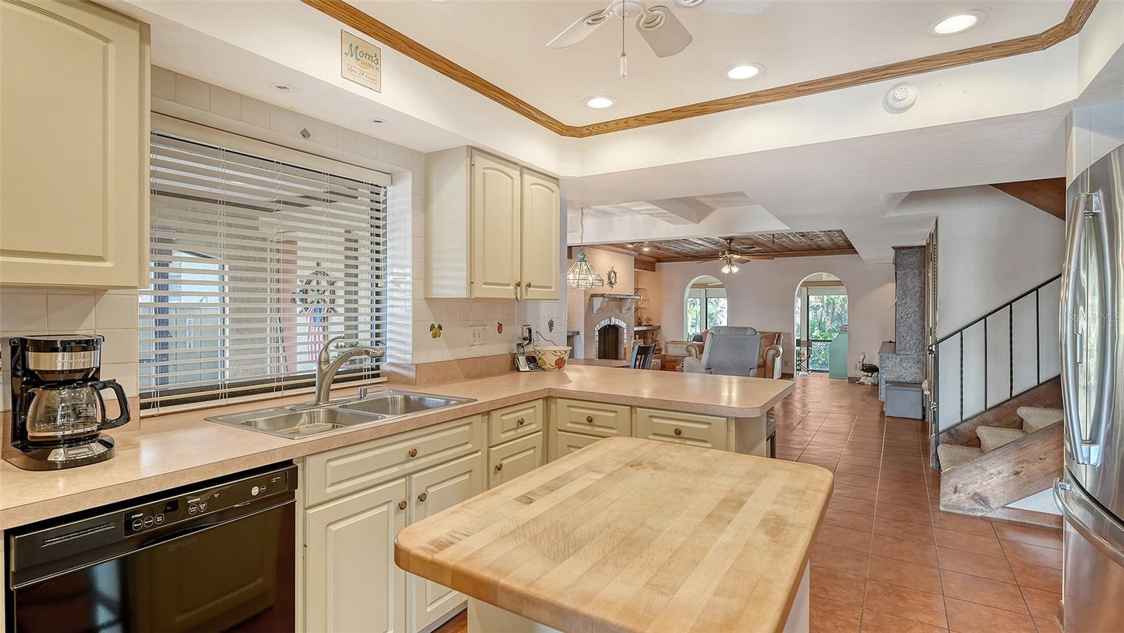 1444 RIDGEWOOD LN — photo 21