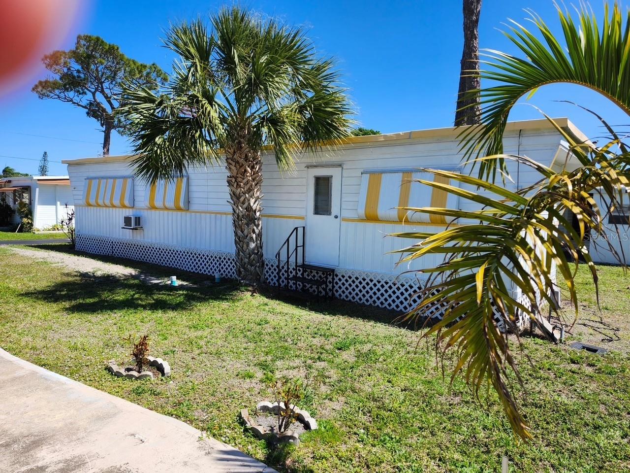 12674 SEMINOLE BLVD #C30 — photo 2
