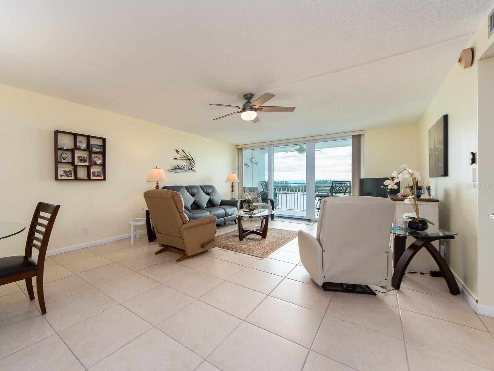 675 S GULFVIEW BLVD #902 — photo 3
