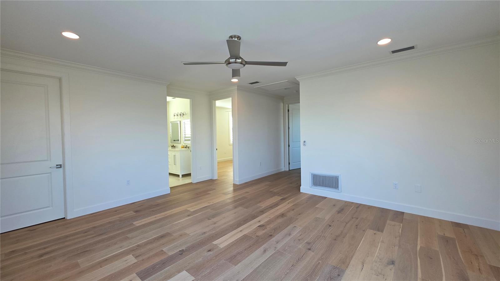 531 BIRDIE LN — photo 32