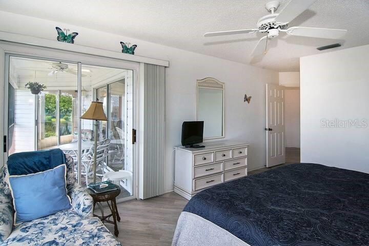 Home in BRADENTON — photo 6