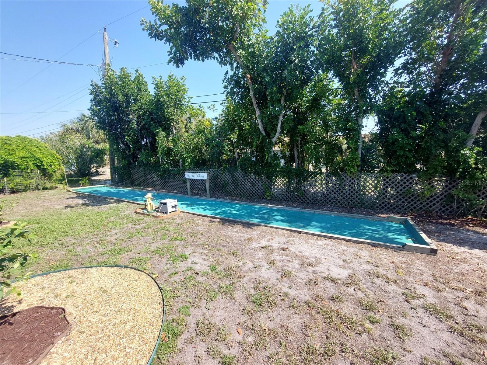 1541 CREST DR — photo 26