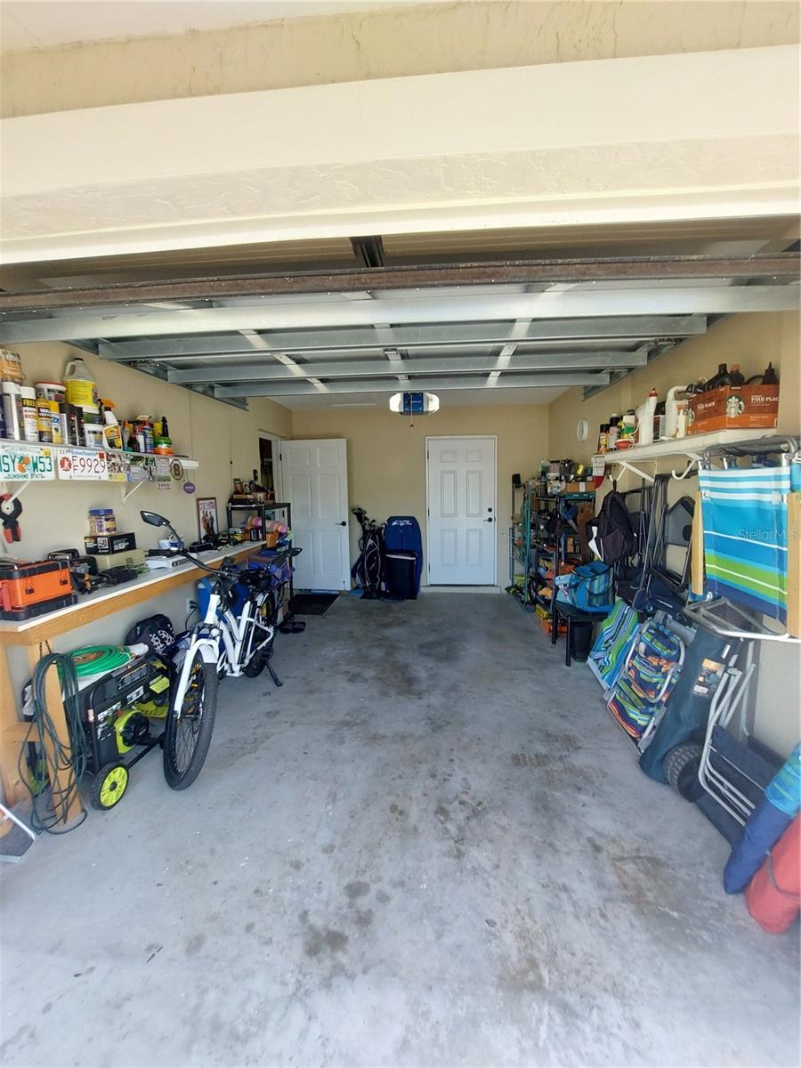 1541 CREST DR — photo 30