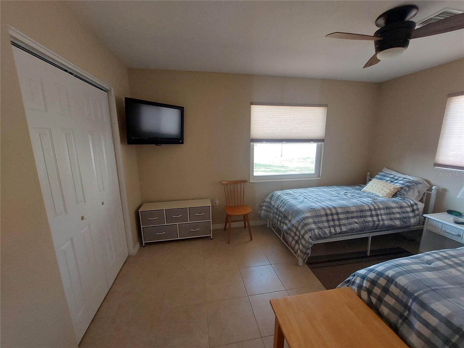 1541 CREST DR — photo 18