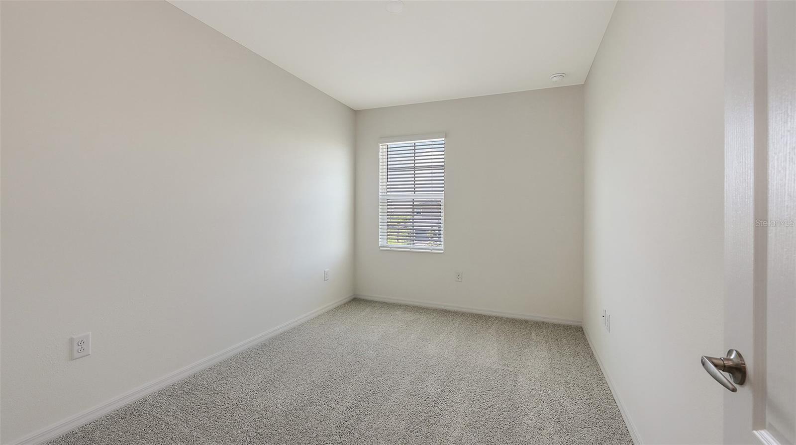 2360 WASHINGTON PALM CT — photo 32
