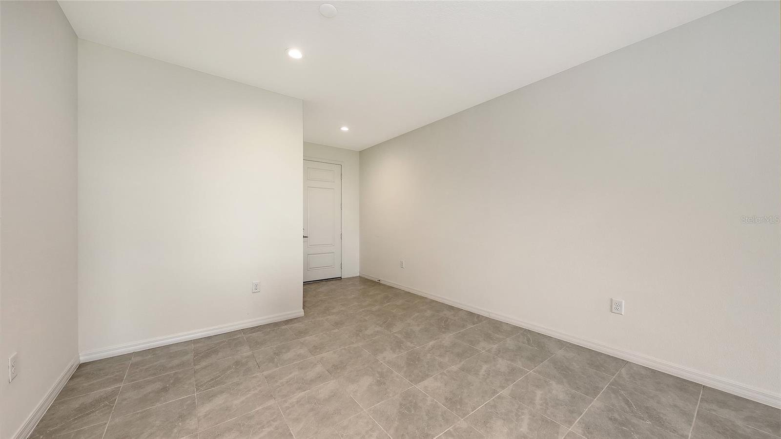 2360 WASHINGTON PALM CT — photo 7