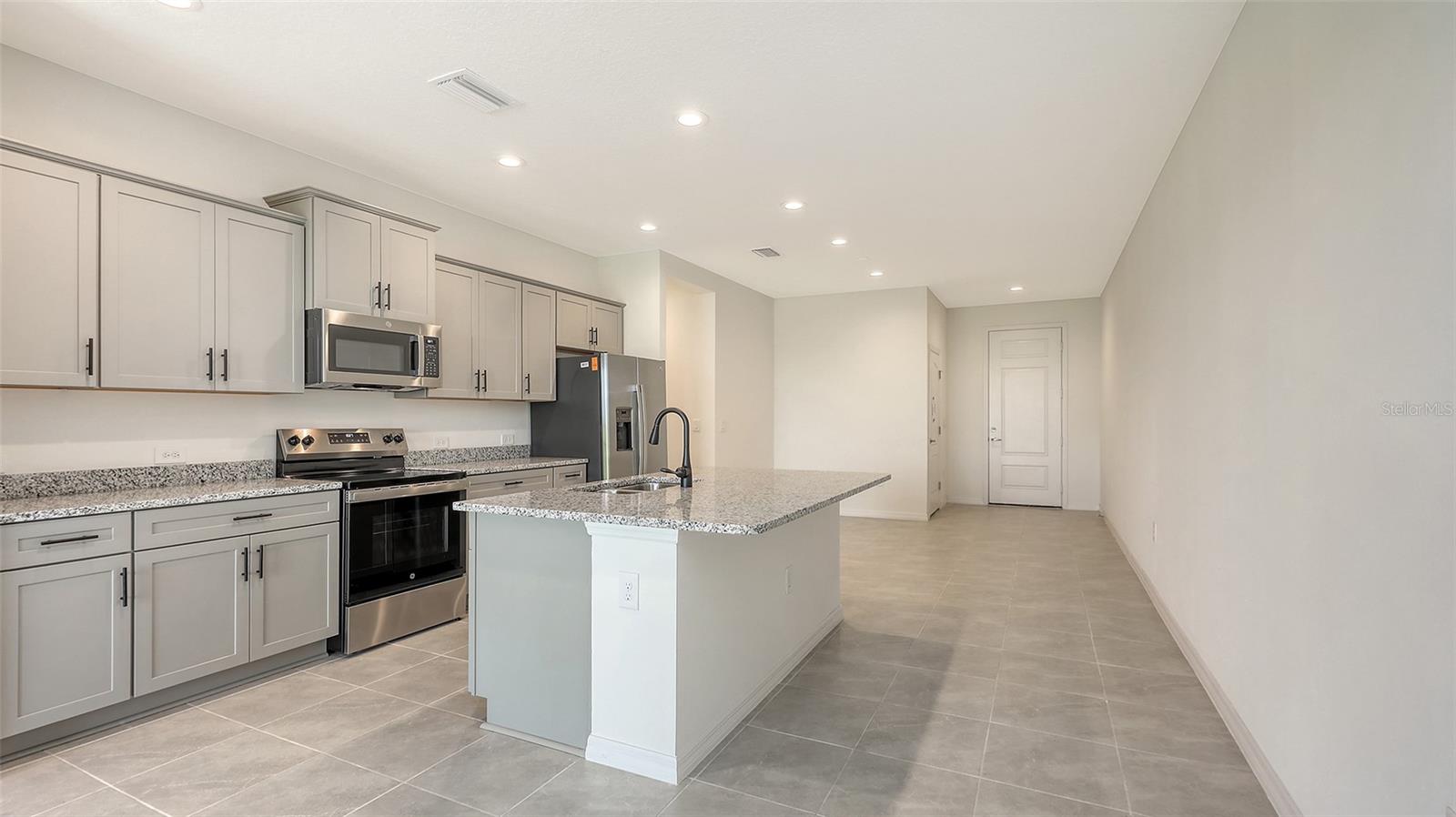 2360 WASHINGTON PALM CT — photo 14