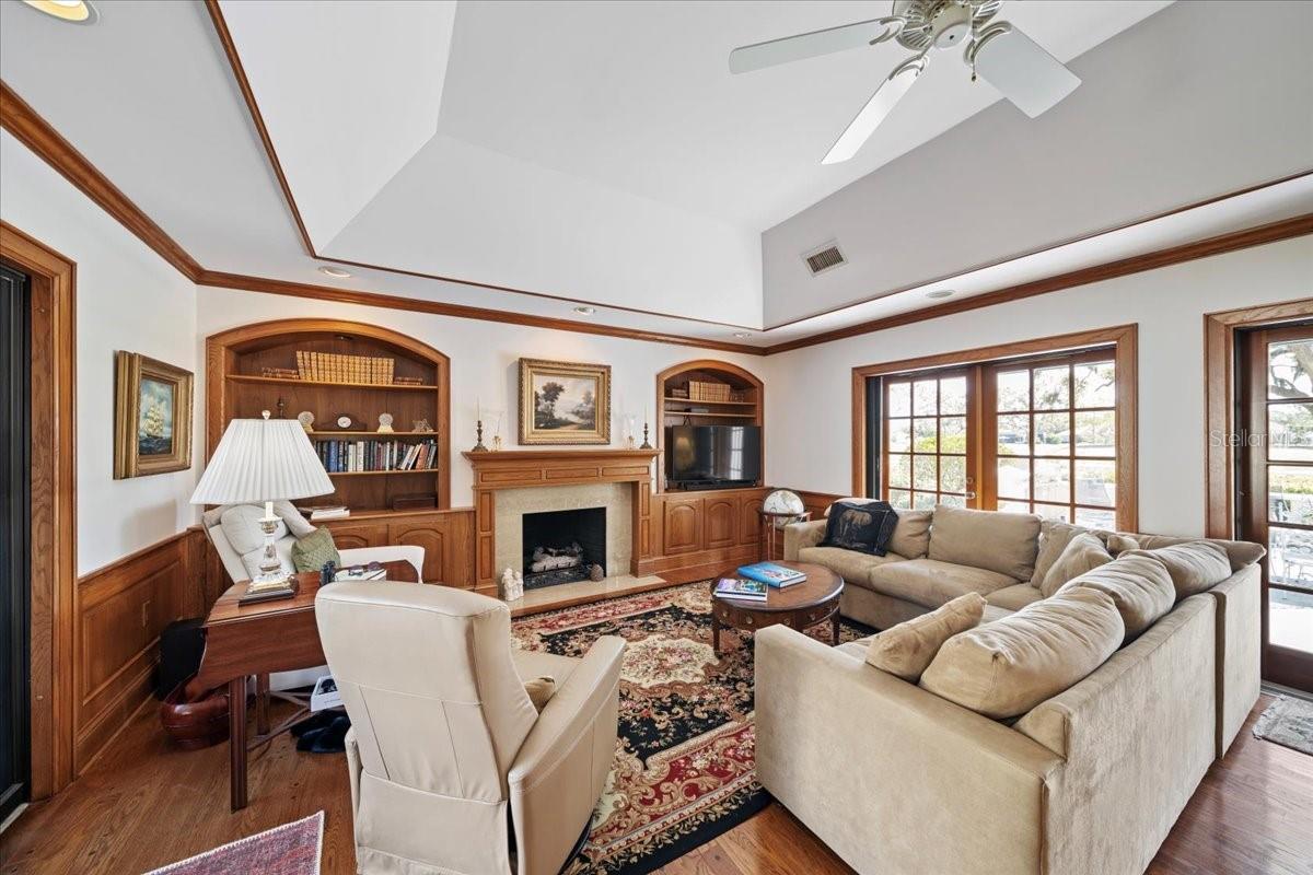 236 SAINT JAMES PARK — photo 25