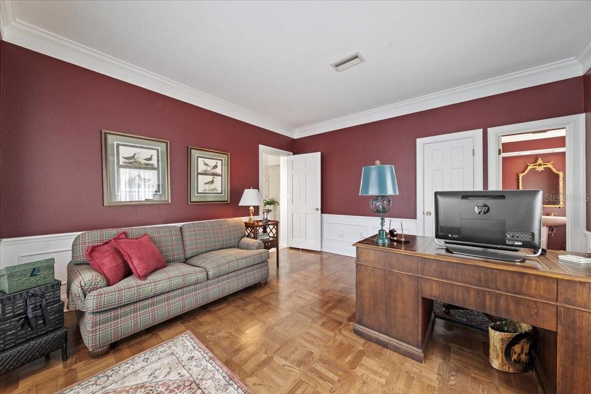 236 SAINT JAMES PARK — photo 28