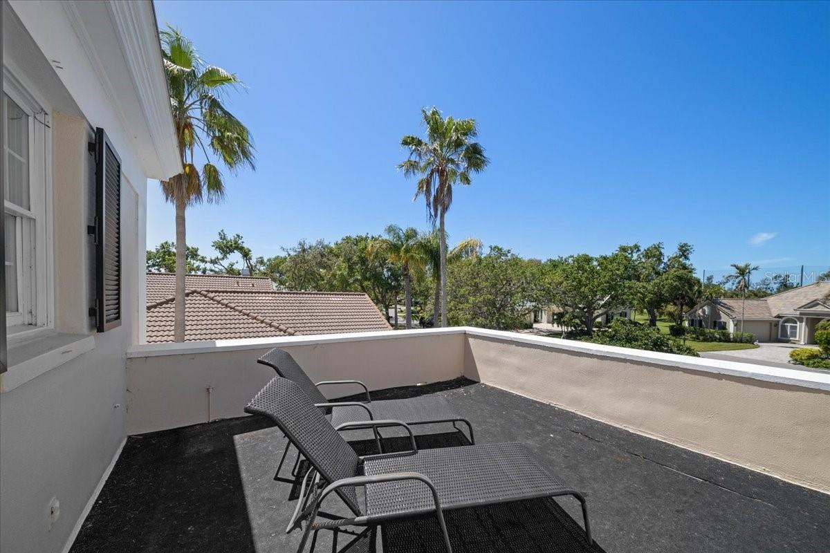 236 SAINT JAMES PARK — photo 36