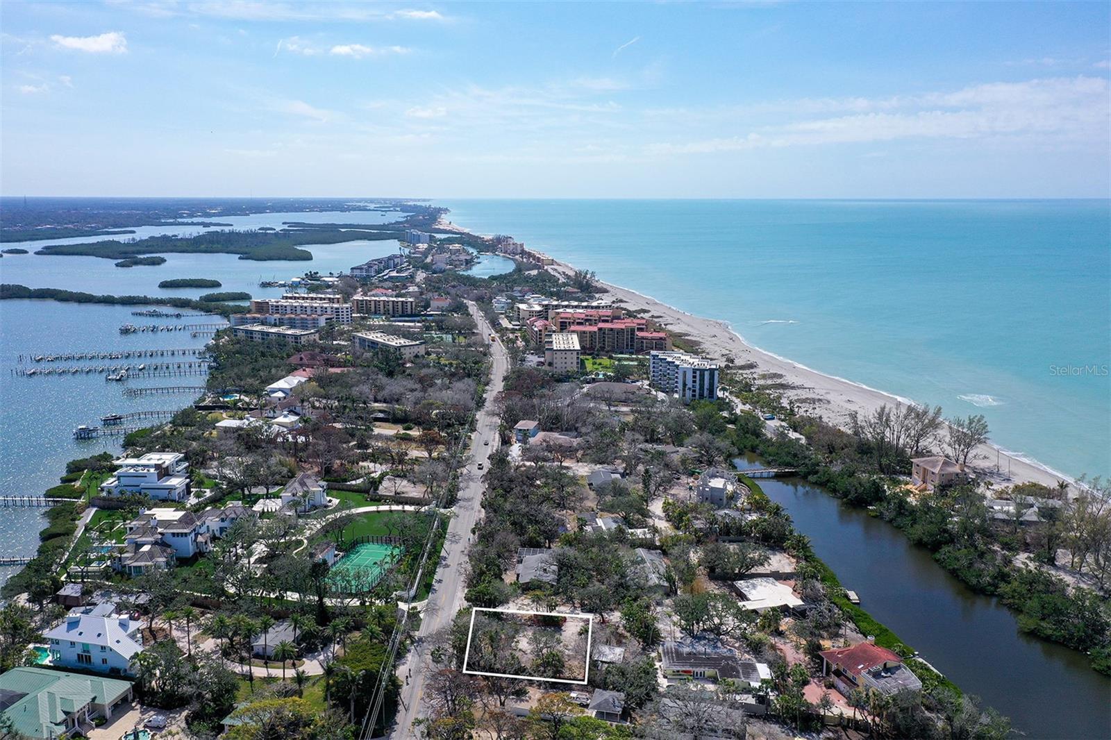 8504 HERON LAGOON CIR — photo 16