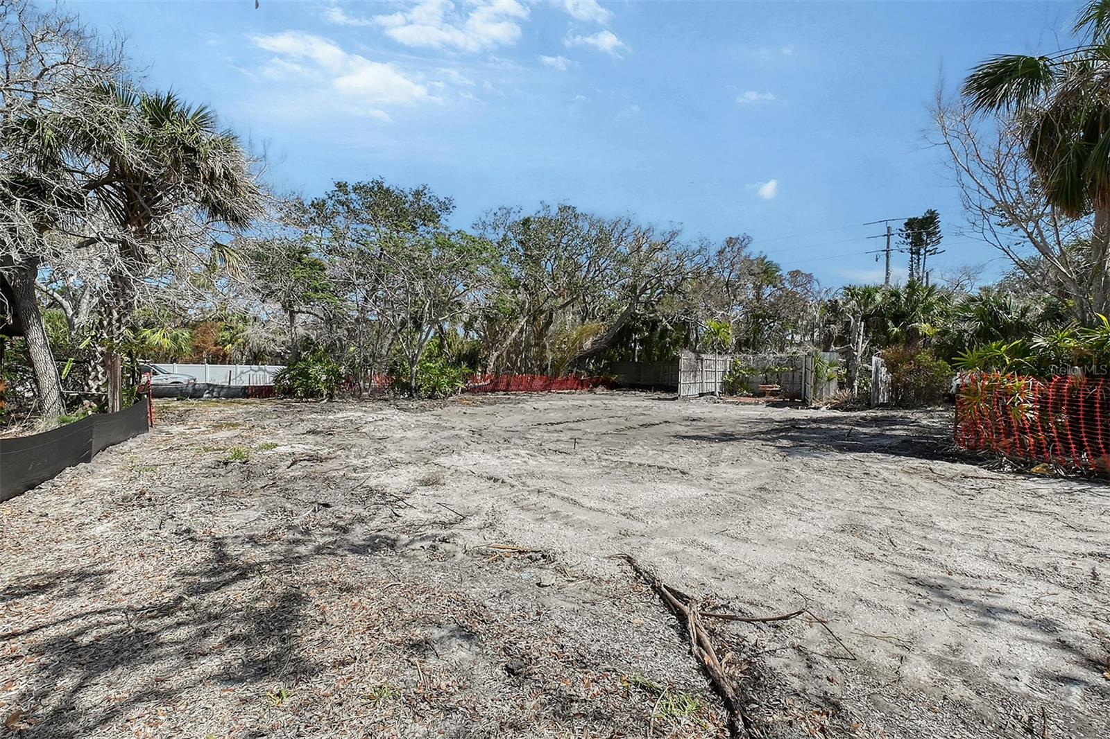 8504 HERON LAGOON CIR — photo 5