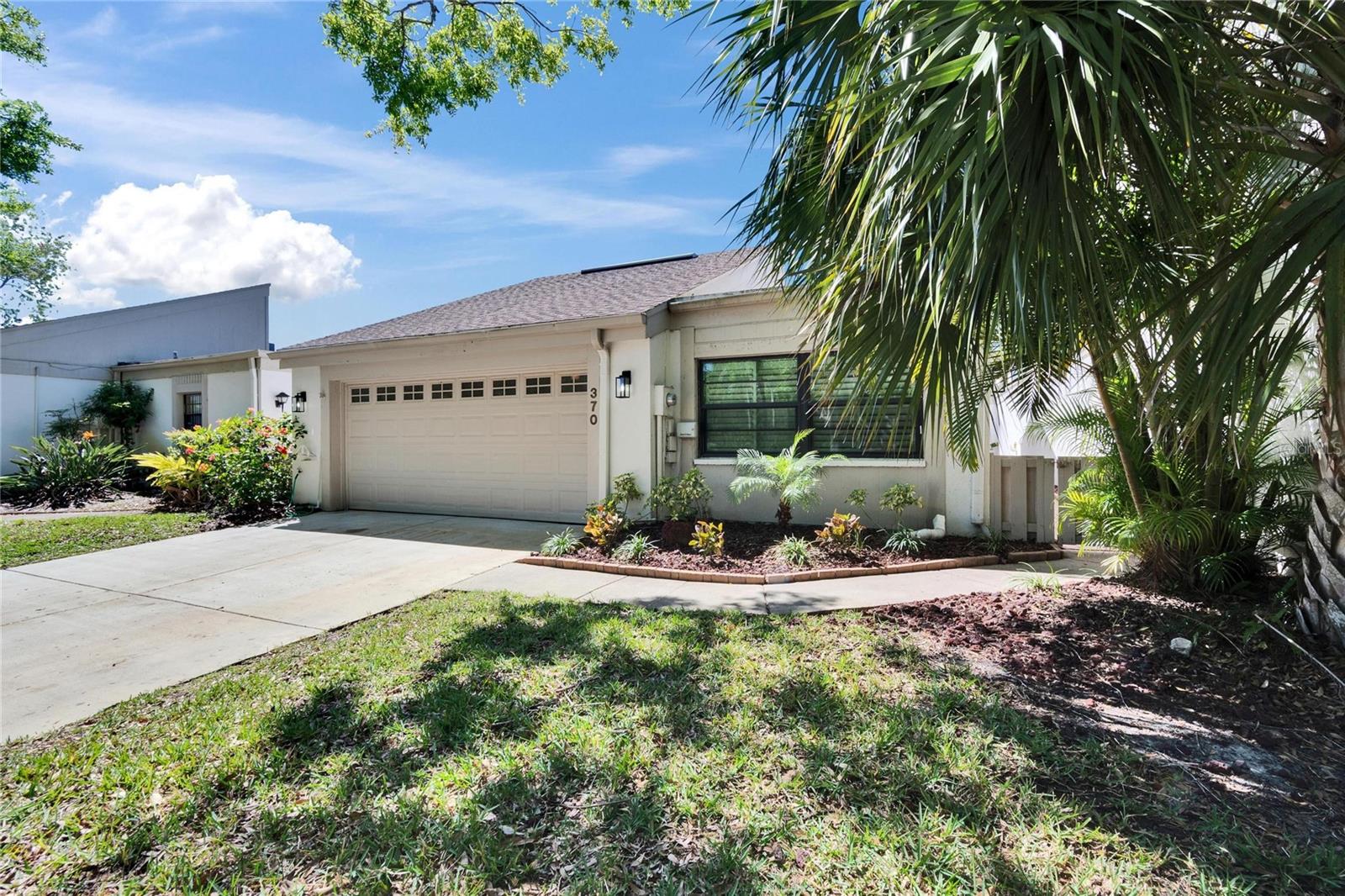370 S WOODLANDS DR — photo 9