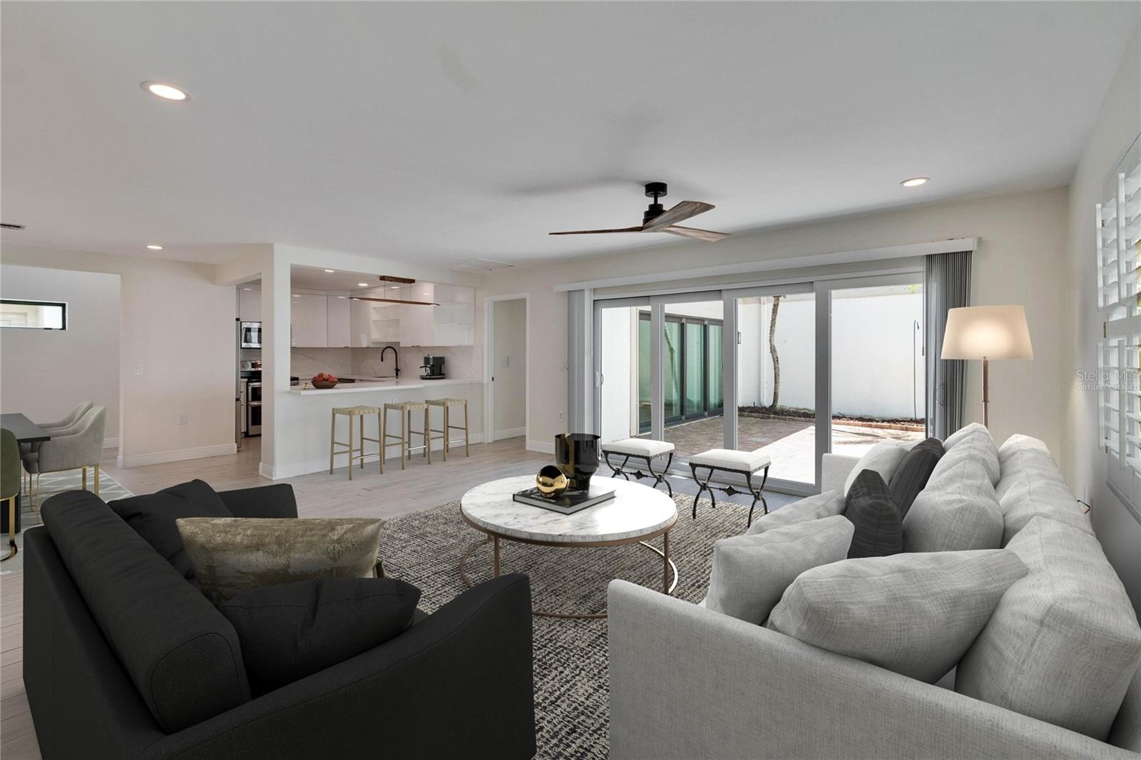 370 S WOODLANDS DR — photo 3