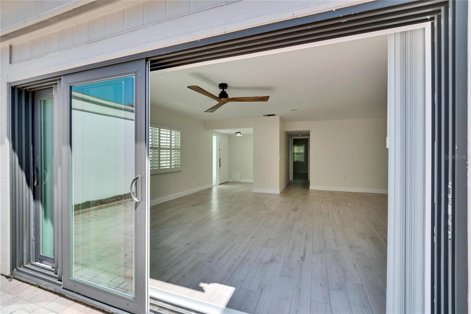 370 S WOODLANDS DR — photo 48