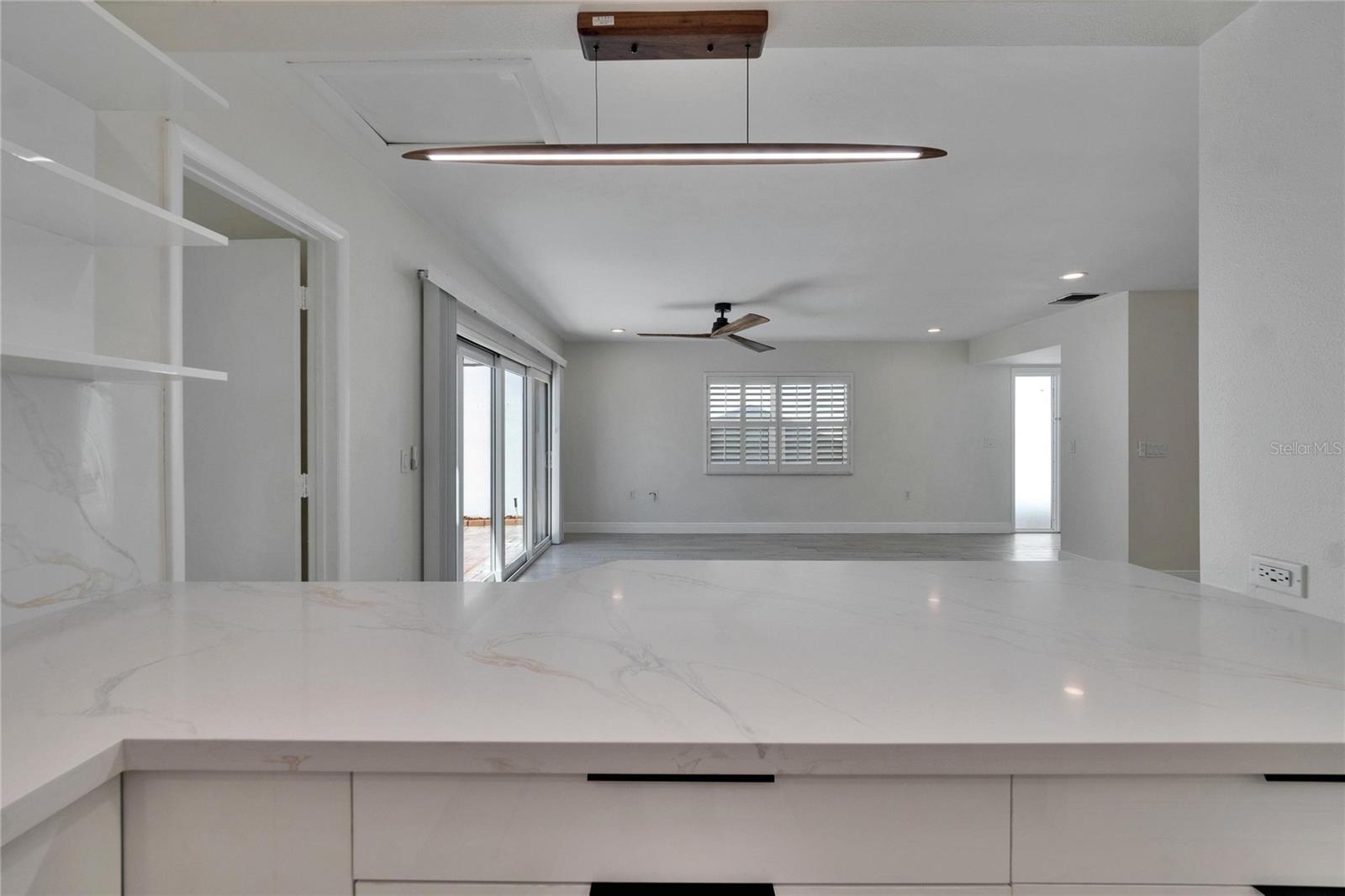 370 S WOODLANDS DR — photo 29