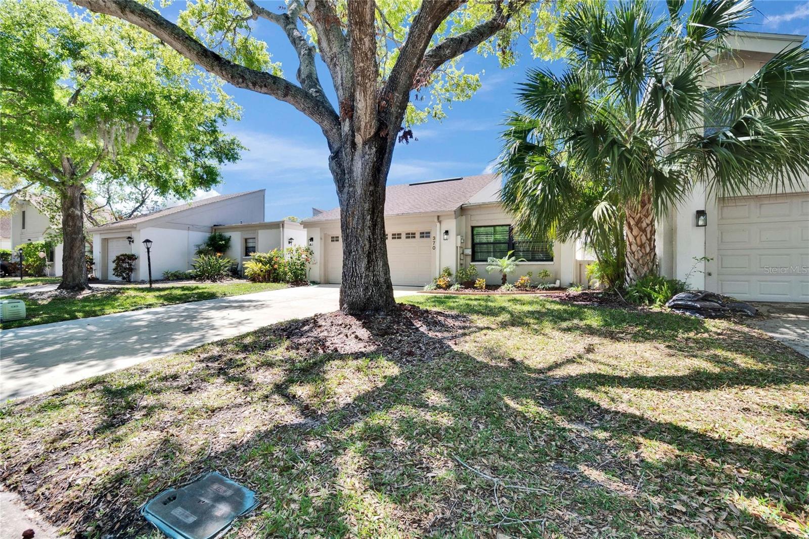 370 S WOODLANDS DR — photo 11