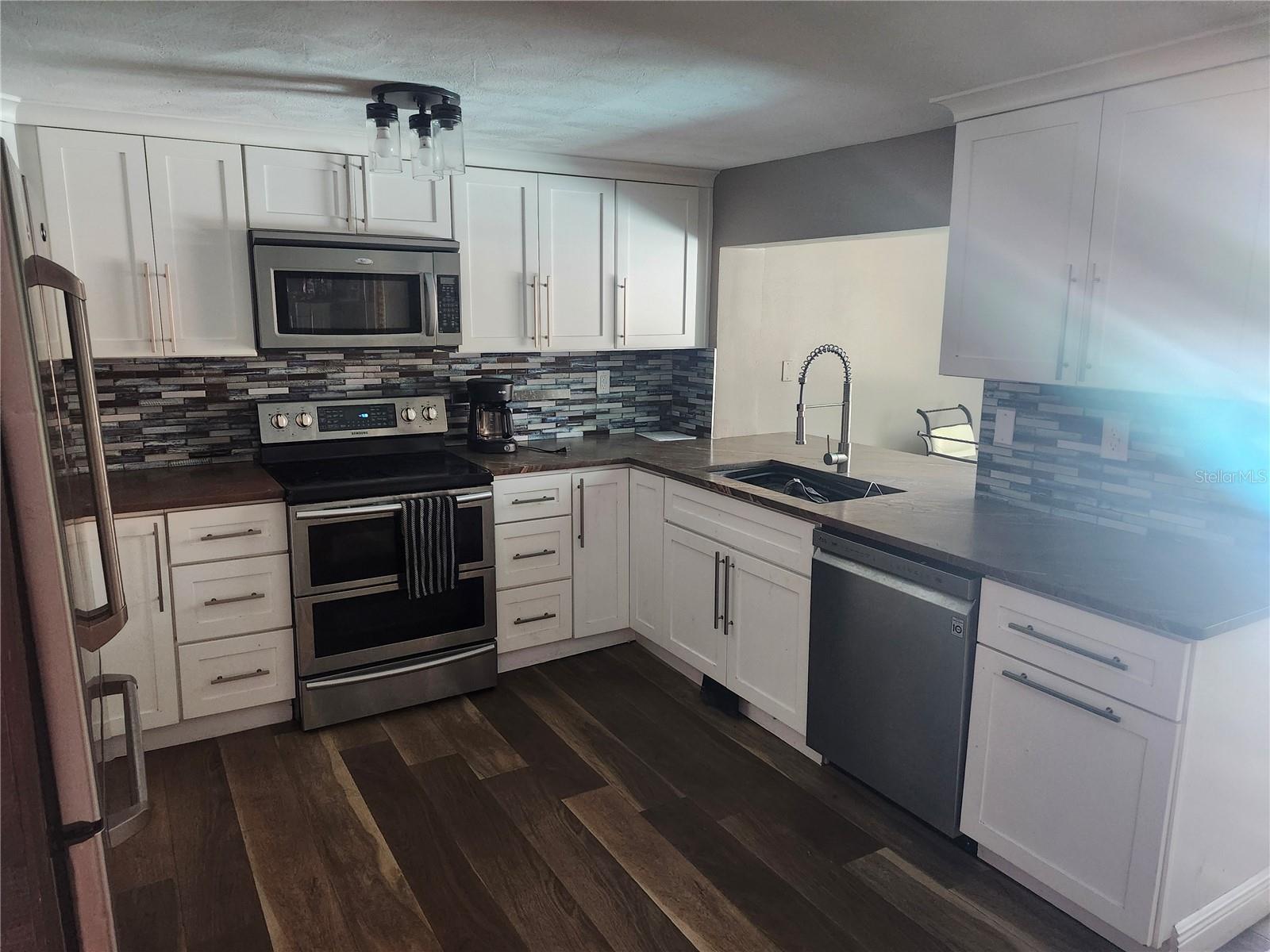 8501 HUNTING SADDLE DR — photo 35