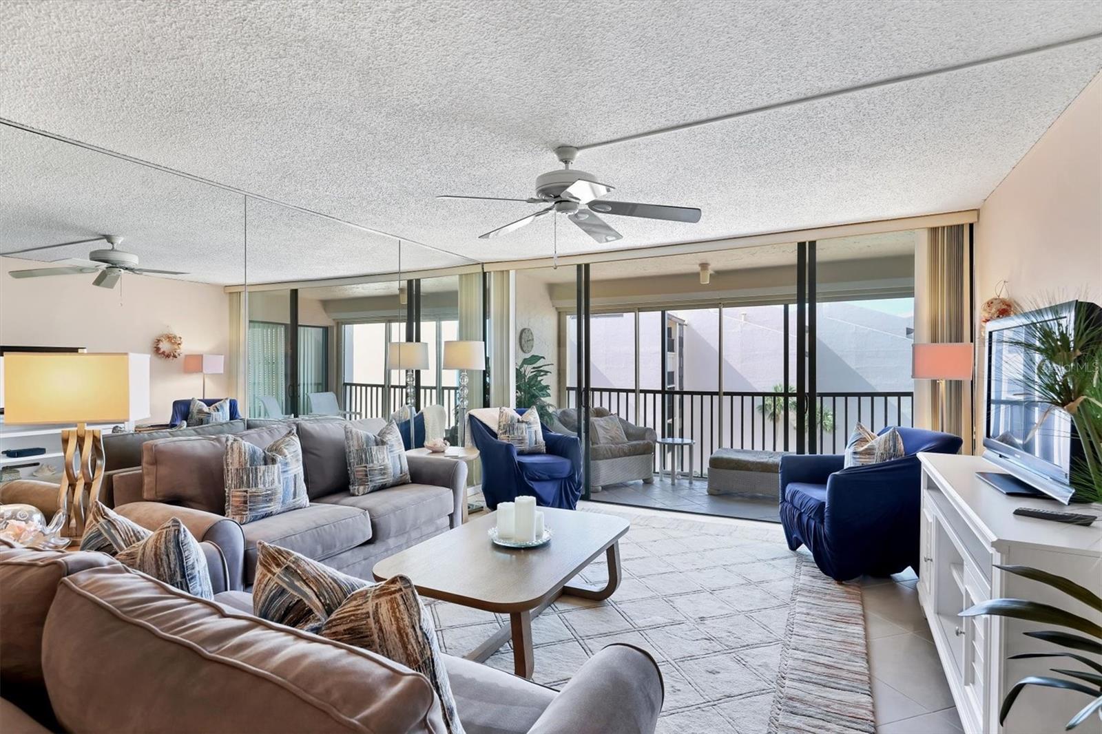 6480 MIDNIGHT PASS RD #506 — photo 4