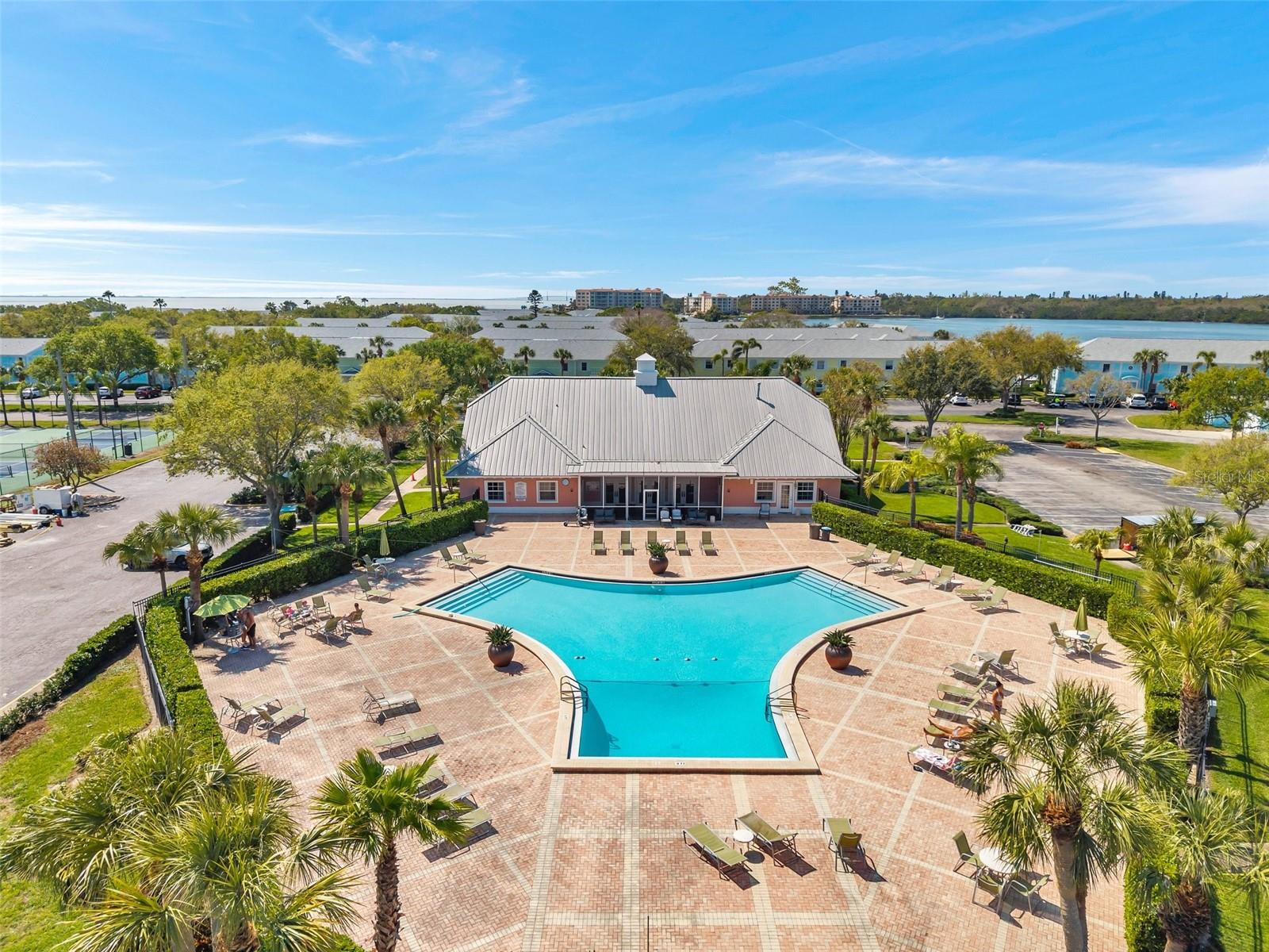 4766 SNOOK DR SE — photo 46