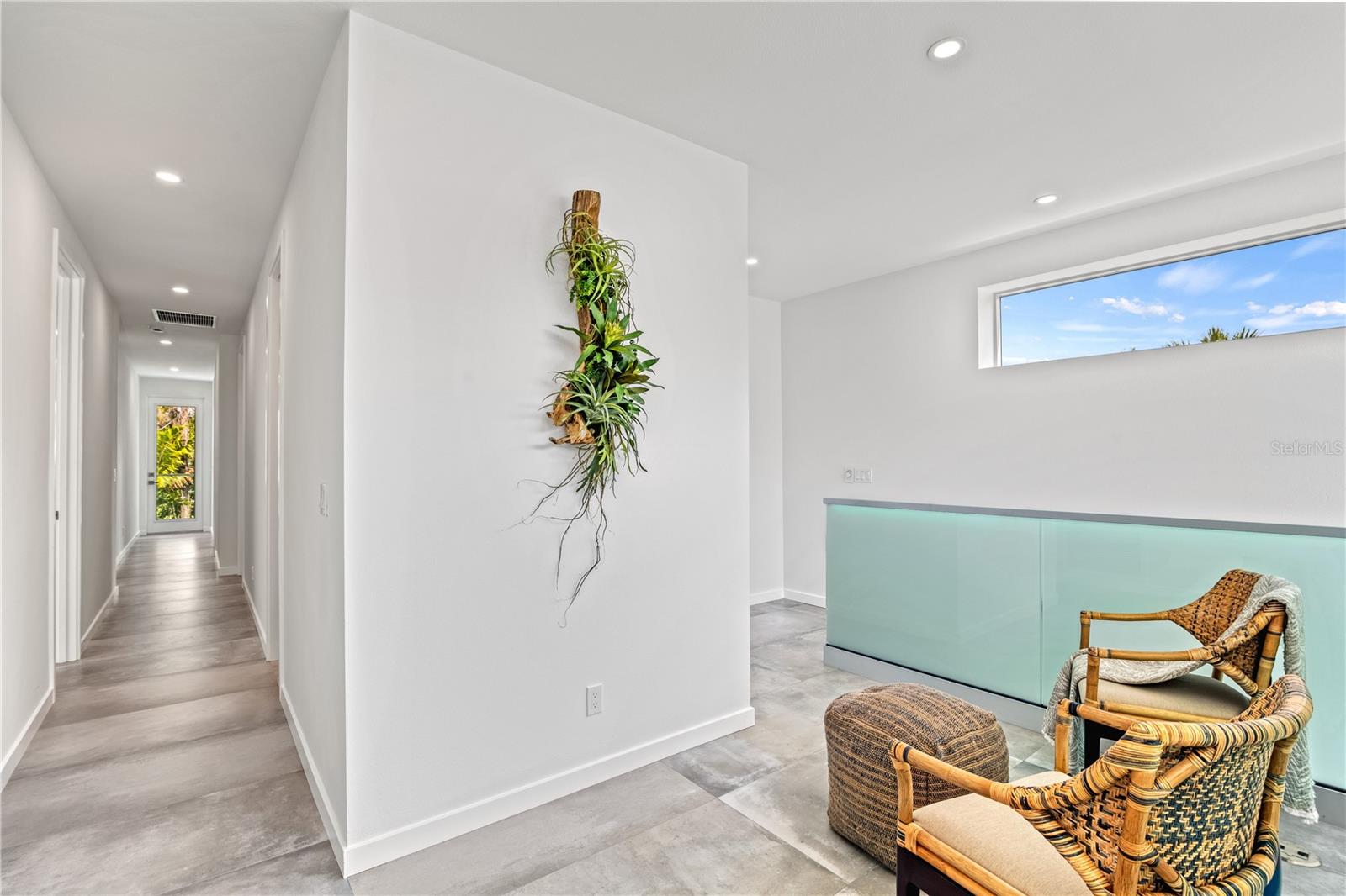 2327 HILLVIEW ST — photo 31
