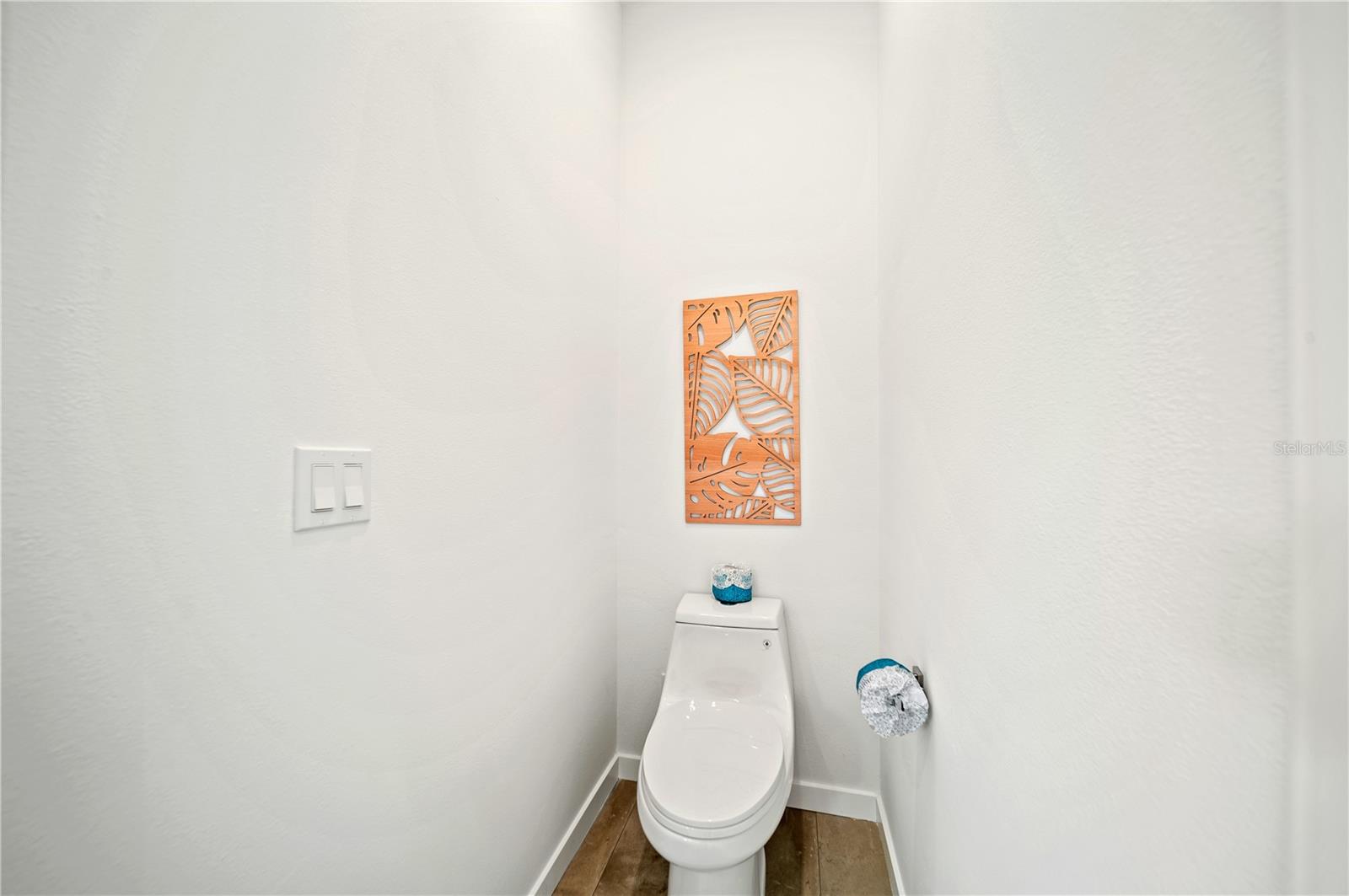 2327 HILLVIEW ST — photo 29