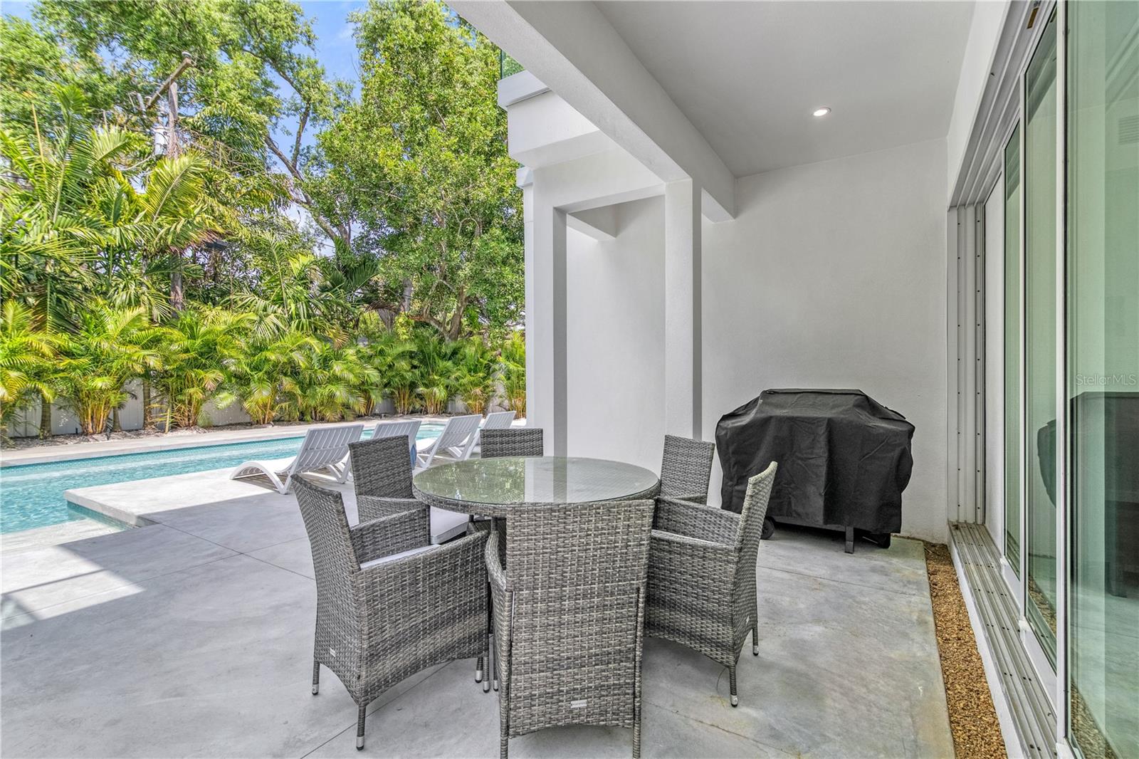 2327 HILLVIEW ST — photo 47