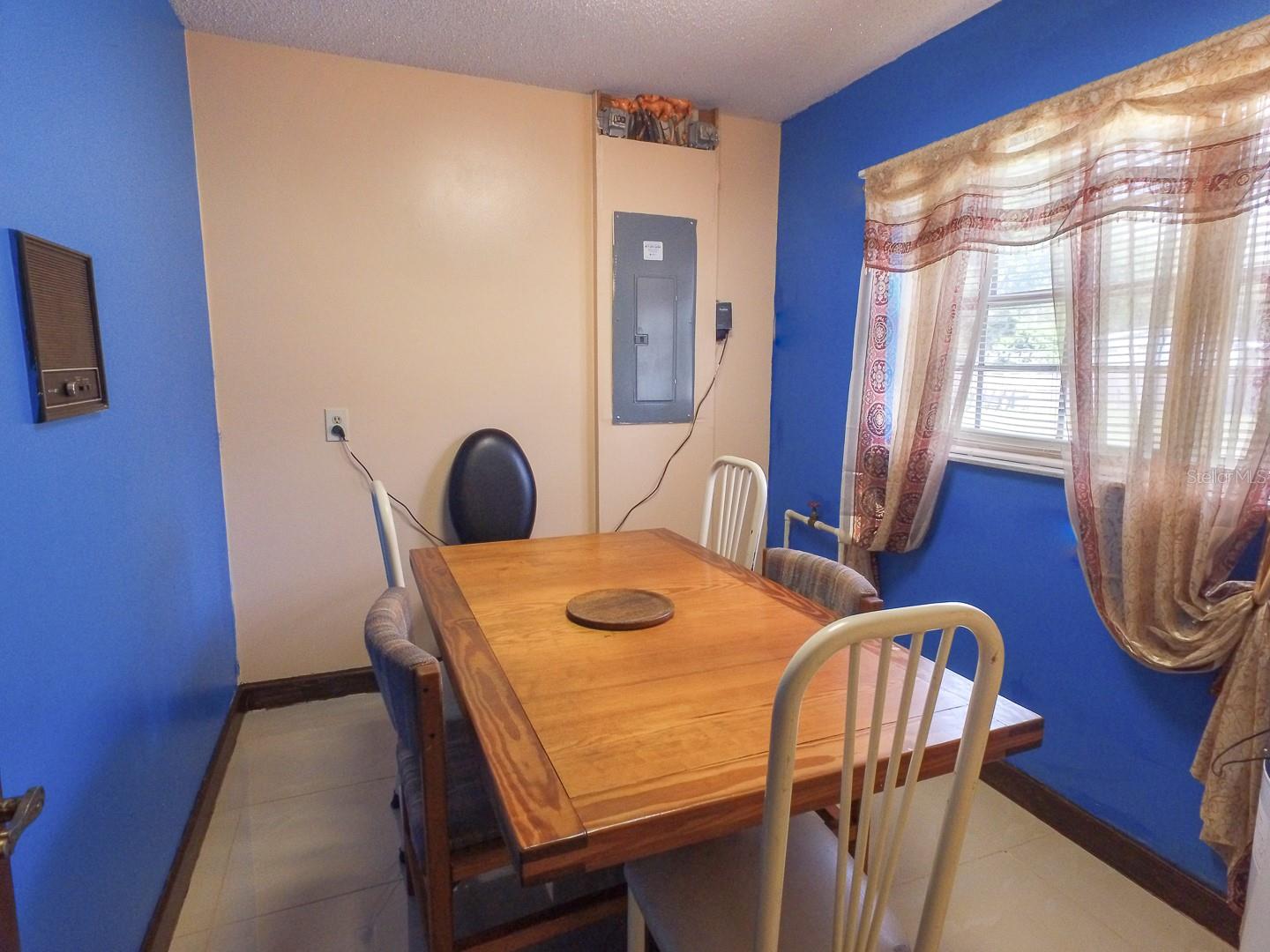4902 FIVE ACRE RD — photo 20