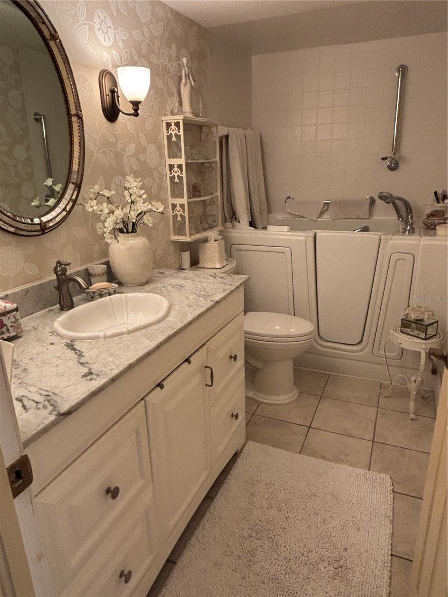 1200 N SHORE DR NE #212 — photo 18