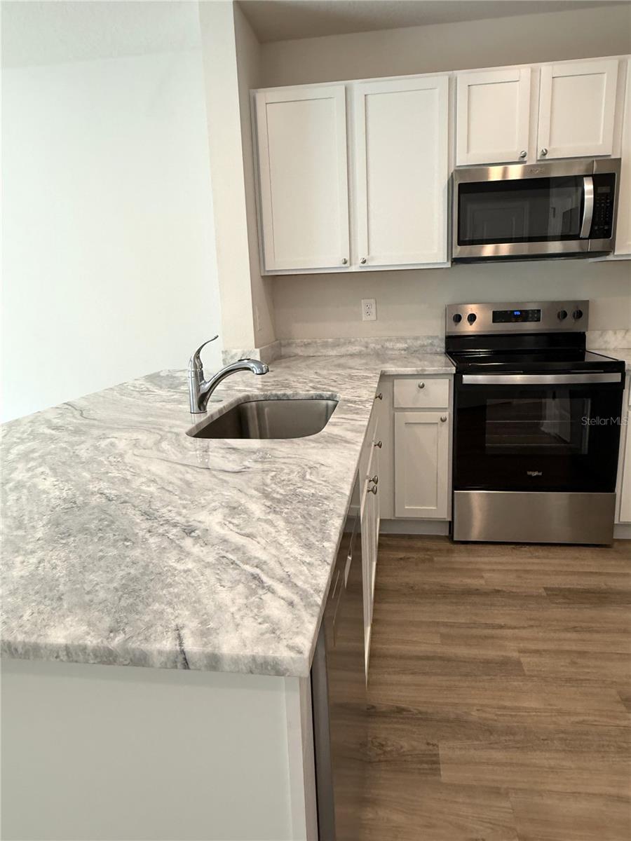 4649 PLEASANT AVE — photo 21