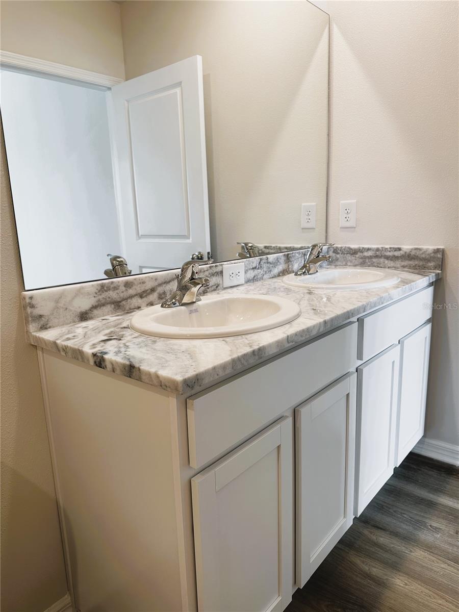4649 PLEASANT AVE — photo 41